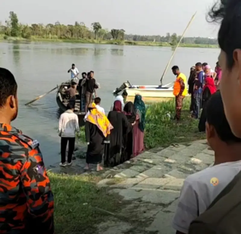 হালদা নদীতে নিখোঁজ তরুণ সাব্বিরের সন্ধানে চলছে ডুবুরিদের অভিযান, তীরে স্বজনদের অপেক্ষা