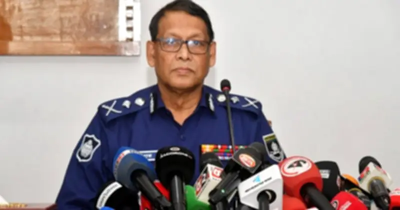 পুলিশ প্রধান বাহারুল আলম পদত্যাগের খবর অস্বীকার করলেন