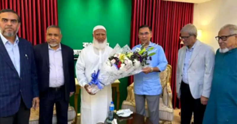 বিএনপি চেয়ারম্যান তারেক রহমানের জামায়াত আমিরের বাসায় সৌজন্য সাক্ষাৎ