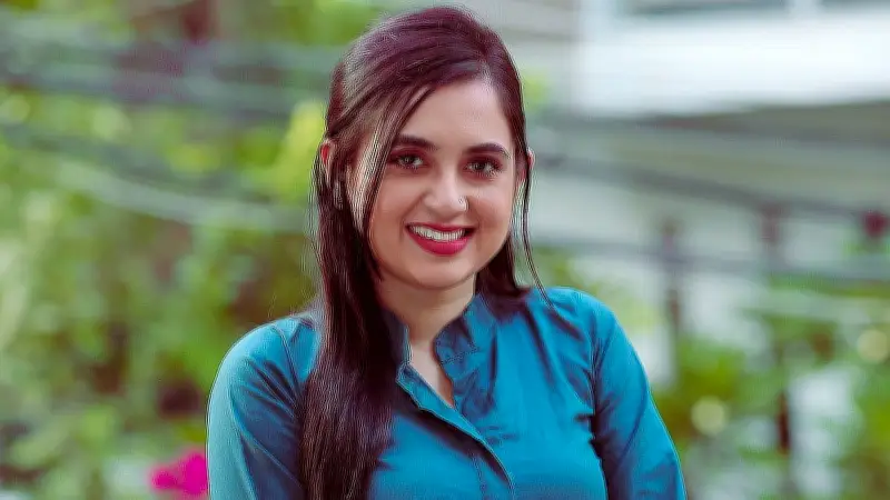 তানিয়া বৃষ্টির ব্রেন টিউমারের অস্ত্রোপচার চলছে, পরিচালক সকাল আহমেদের বর্ণনায়