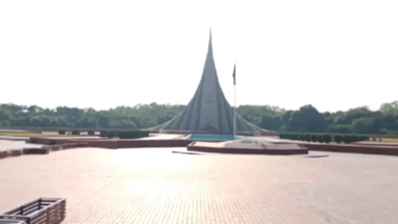 রাজনৈতিক উত্তেজনায় তারেক রহমানের সভা, ঢাবি শিক্ষক হুমকি ও অন্যান্য সংবাদ