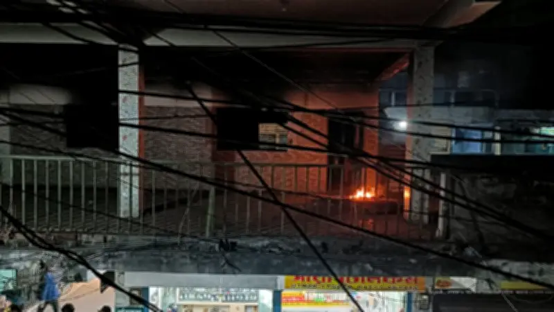 গাজায় আওয়ামী লীগ অফিসে আগুন, লাশের মিছিল অব্যাহত; তারেক রহমানের সফর ও রাজনৈতিক উত্তেজনা