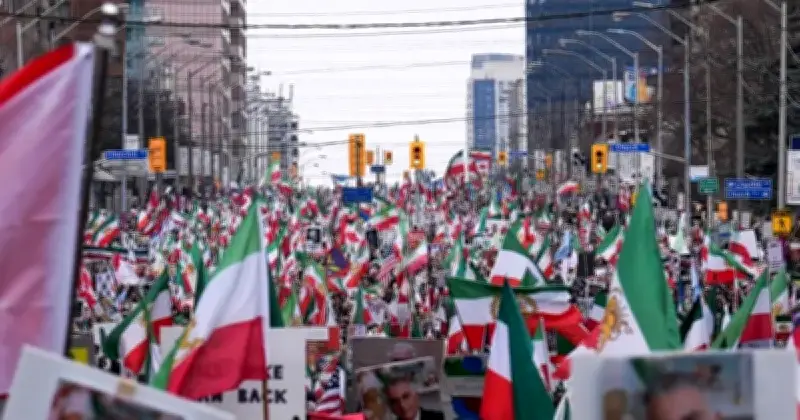 ইরানের সরকারবিরোধী বৈশ্বিক বিক্ষোভ: পাহলভির আহ্বানে লাখো মানুষ রাজপথে