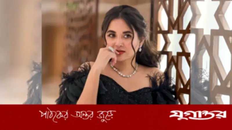 টিউমার অপসারণের পর তানিয়া বৃষ্টি: চিকিৎসকদের নিবিড় পর্যবেক্ষণে রয়েছেন অভিনেত্রী