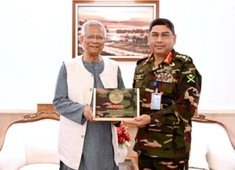 সেনাপ্রধান জেনারেল ওয়াকার-উজ-জামানের বিদায়ী সাক্ষাৎ প্রধান উপদেষ্টা অধ্যাপক মুহাম্মদ ইউনূসের সঙ্গে