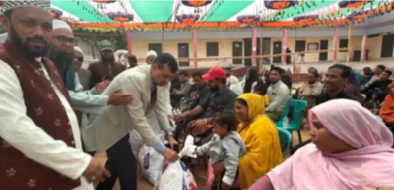 সাভারে ১৫০ দরিদ্র পরিবারে খাদ্য ও হুইলচেয়ার বিতরণ, সাংস্কৃতিক মন্ত্রণালয়ের নতুন উদ্যোগ