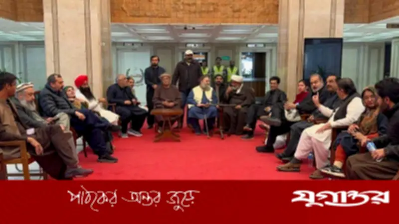 ইমরান খানের চোখের রোগ নিয়ে অবস্থান কর্মসূচি: টিটিএপি-পিটিআইয়ের চতুর্থ দিনের আন্দোলন