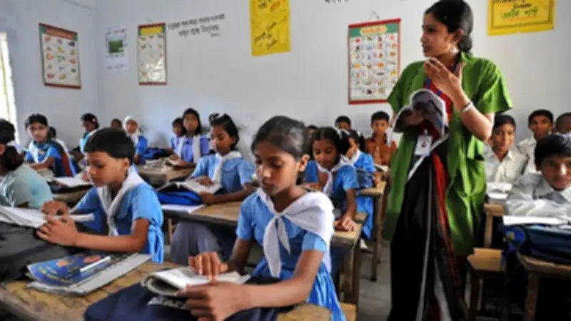 রমজানে হাইস্কুল বন্ধ রাখার আদেশ স্থগিত, পাবনাবাসী শিমুল বিশ্বাসকে মন্ত্রী হিসেবে দেখতে চায়