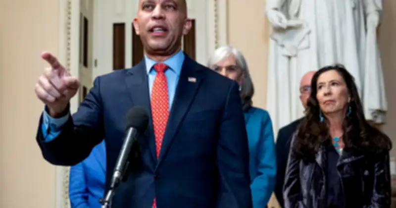 যুক্তরাষ্ট্রে নির্বাচনী মানচিত্র যুদ্ধ: ভার্জিনিয়ায় কোটি কোটি ডলার ব্যয়ে ডেমোক্র্যাটদের প্রস্তুতি