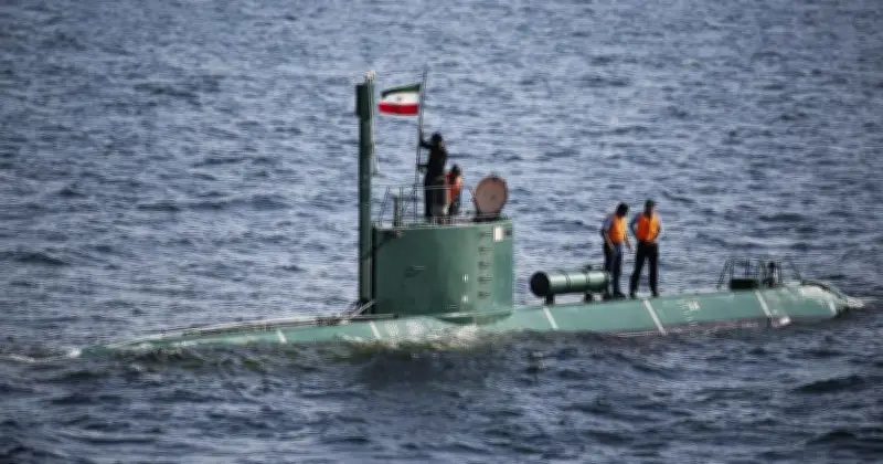 হরমুজ প্রণালীতে ইরানের সামরিক মহড়া, যুক্তরাষ্ট্রের সঙ্গে পারমাণবিক আলোচনা জেনেভায়