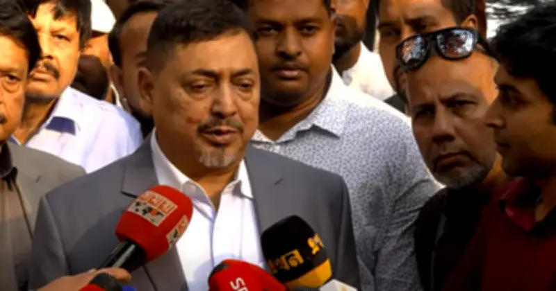 মন্ত্রিপরিষদ সচিব নাসিমুল গণির সঙ্গে বিএনপি চেয়ারম্যান তারেক রহমানের সাক্ষাৎ