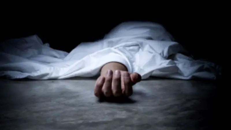 ফ্যানের সঙ্গে ঝুলছে জবি শিক্ষার্থীর লাশ, পুলিশ উদ্ধার করে হাতিয়ায় ধর্ষণ মামলায় মেডিকেল বোর্ড গঠন