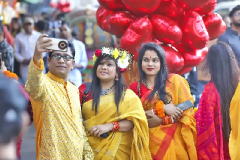 পয়লা ফাল্গুনে মুক্তির উৎসব: নির্বাচনের স্বস্তিতে মিলেছে বসন্তের রঙ
