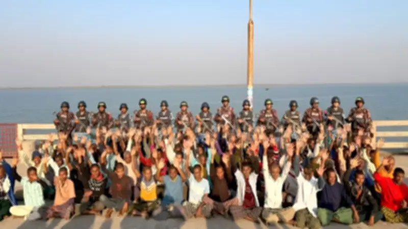 বাংলাদেশি ৭৩ জনকে ফেরত দিল আরাকান আর্মি, বিদ্যুৎ বন্ধের এলাকা ঘোষণা