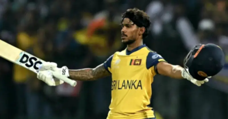 পাথুম নিসানকার রেকর্ড শতকের ঝড়ে অস্ট্রেলিয়াকে ধ্বংসের দ্বারপ্রান্তে নিয়ে গেল শ্রীলঙ্কা