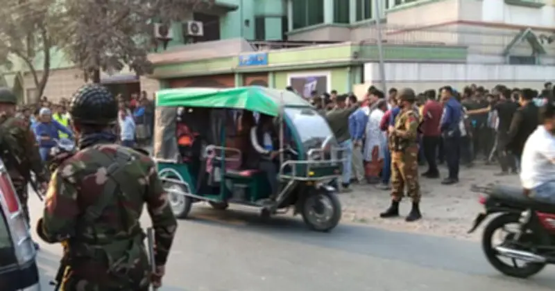 কুষ্টিয়ায় আওয়ামী লীগ নেতার ওপর যুবদল কর্মীর হামলা, চাঁদার টাকা নিয়ে উত্তেজনা