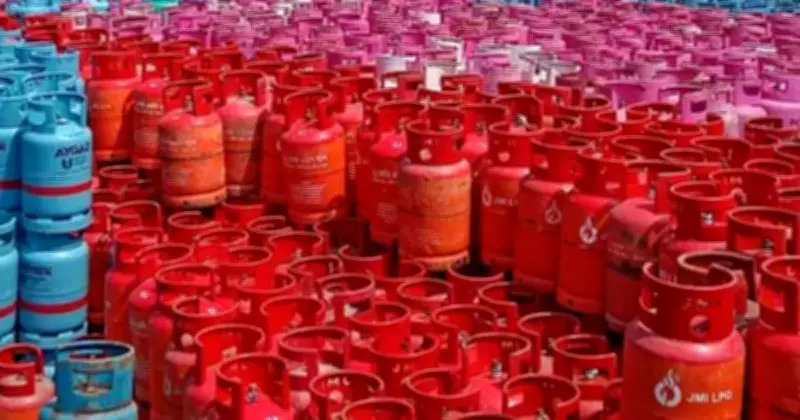 এলপি গ্যাসের ভ্যাট হ্রাস: স্থানীয় উৎপাদনে শূন্য, আমদানিতে ৭.৫ শতাংশ