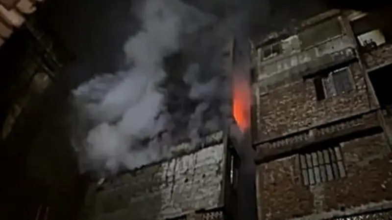 কারওয়ান বাজারে আগুন, ঢাকা-ময়মনসিংহ রেল চলাচল বন্ধ, ভারতের সঙ্গে উত্তেজনা