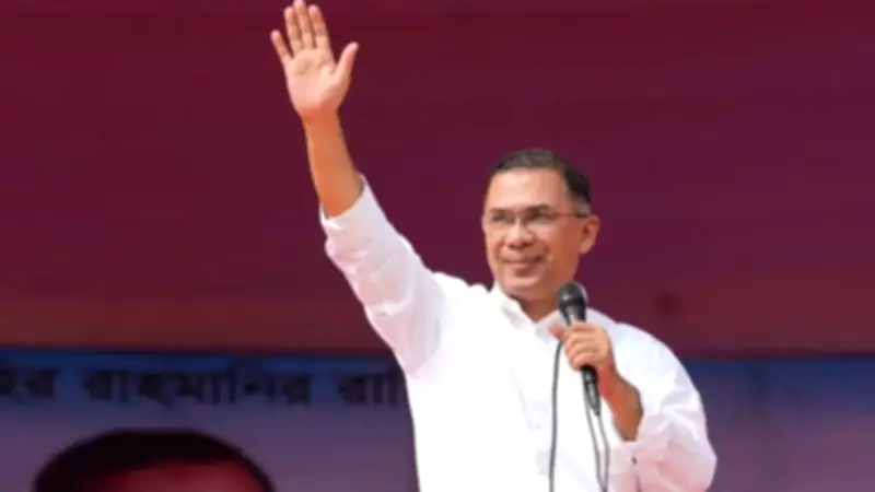 প্রধানমন্ত্রী হিসেবে তারেক রহমানের অভিষেক, ইরানের সামরিক মহড়া ও ঢাকায় আগুনের ঘটনা