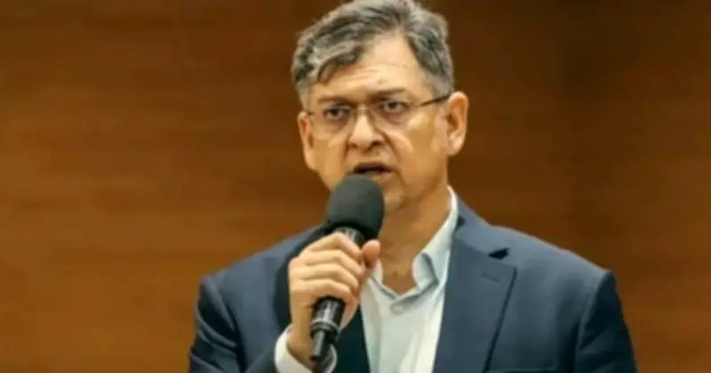 স্বরাষ্ট্র মন্ত্রণালয়ের দায়িত্ব পাচ্ছেন আসাদুজ্জামান নূর, নতুন মন্ত্রিসভায় পরিবর্তন