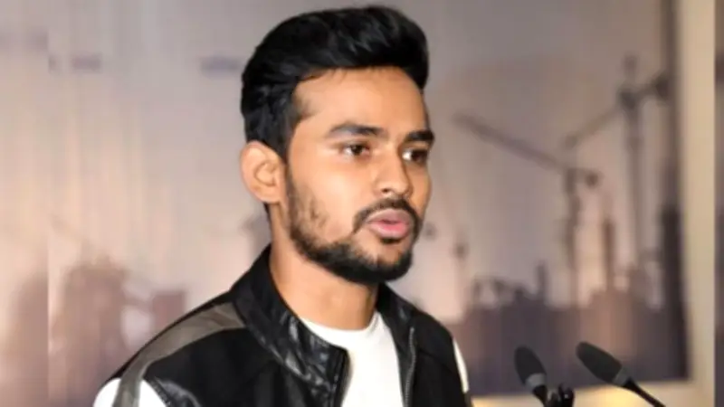 সংবিধান সংস্কার পরিষদে শপথ না নেওয়ায় বিএনপির এমপিদের বিতর্ক, জামায়াতের আমিরের সংসদে প্রবেশ