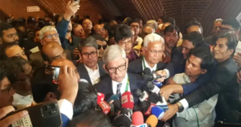 বাংলাদেশে অনলাইন শিক্ষার ভবিষ্যৎ: চ্যালেঞ্জ ও সম্ভাবনা নিয়ে নতুন গবেষণা