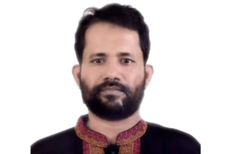 চাঁদপুরে ইউপি চেয়ারম্যানের বাড়িতে ককটেল বিস্ফোরণ, হত্যার হুমকি ও কাফনের কাপড়