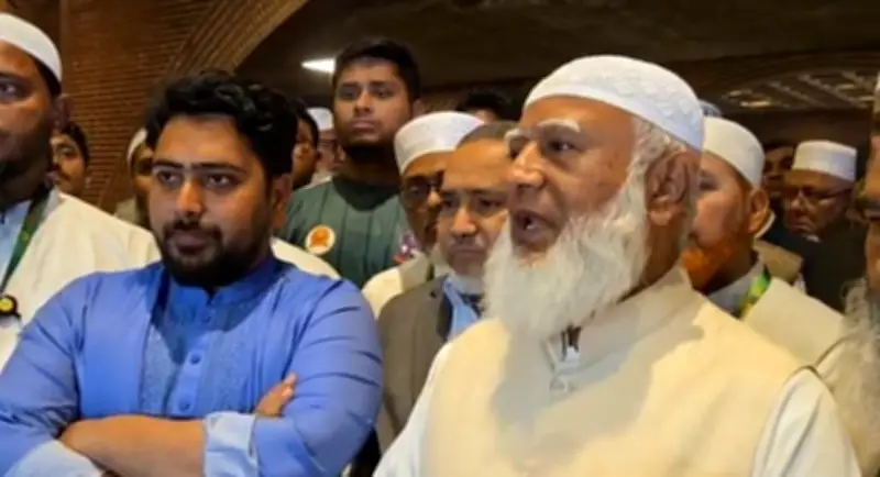 জামায়াত আমিরের অভিযোগ: বিএনপি জুলাই গণ-অভ্যুত্থানকে অবজ্ঞা করেছে, সংস্কার পরিষদের শপথ নিল না