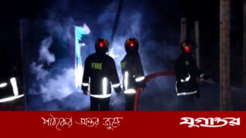 কুমিল্লার চান্দিনায় ভয়াবহ অগ্নিকাণ্ডে সাংবাদিকসহ ছয় পরিবার সর্বস্বান্ত