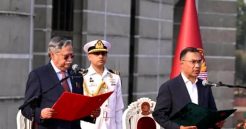 প্রধানমন্ত্রী তারেক রহমানের প্রথম কর্মদিবস: সাভারে শ্রদ্ধা নিবেদন ও মন্ত্রিসভার বৈঠক