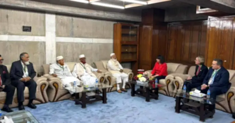 জাতীয় সংসদে জামায়াতের আমিরের সঙ্গে বিভিন্ন দেশের প্রতিনিধিদলের সৌজন্য সাক্ষাৎ