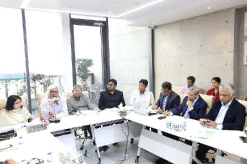 যুক্তরাষ্ট্রের সঙ্গে শুল্কচুক্তি নিয়ে উদ্বেগ: ব্যবসায়ী-অর্থনীতিবিদরা নতুন সরকারের কাছে পর্যালোচনার অনুরোধ