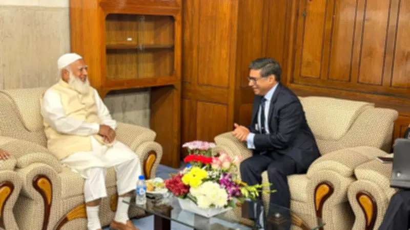 বিরোধীদলীয় নেতা শফিকুর রহমানের সঙ্গে ভারত, পাকিস্তানসহ বিভিন্ন দেশের প্রতিনিধিদের সৌজন্য সাক্ষাৎ