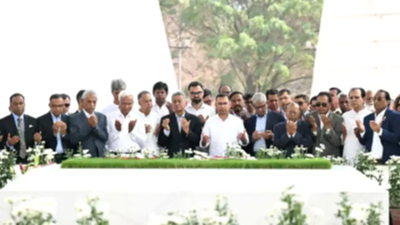 রাজনৈতিক নেতাদের সমাধিতে শ্রদ্ধা, চাকরি সুযোগ, বঙ্গোপসাগরে লঘুচাপ ও ইউটিউব বন্ধের খবর