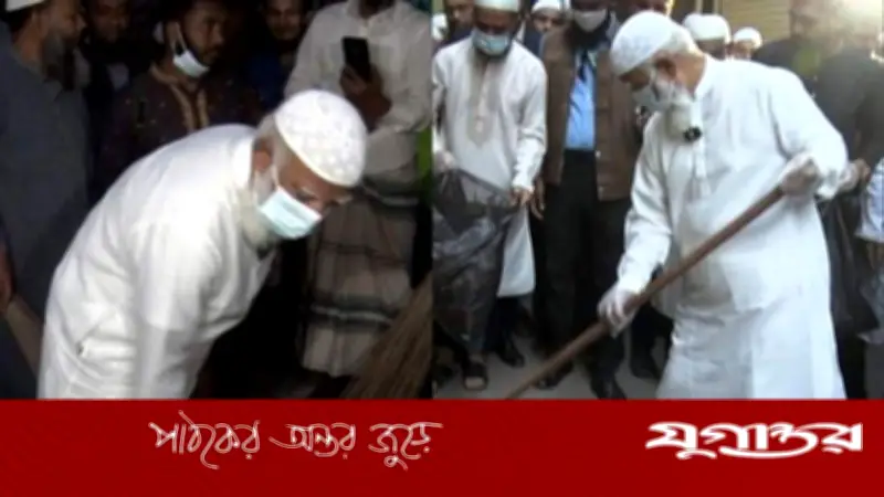 জামায়াত আমির ডা. শফিকুর রহমানের ঝাড়ু হাতে রাস্তা পরিষ্কার কর্মসূচি