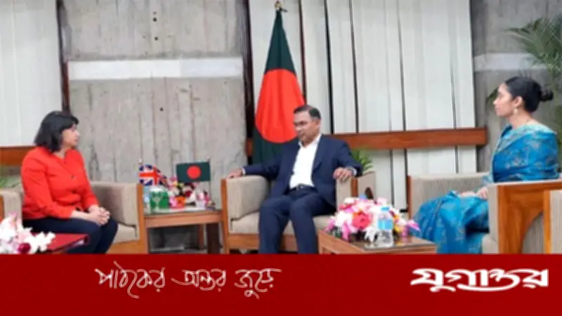 যুক্তরাজ্যের মন্ত্রী সিমা মালহোত্রার সঙ্গে প্রধানমন্ত্রী তারেক রহমানের সৌজন্য সাক্ষাৎ