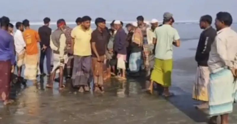 কক্সবাজারে সমুদ্রসৈকত থেকে তরুণ-তরুণীর লাশ উদ্ধার, রোহিঙ্গা বলে সন্দেহ