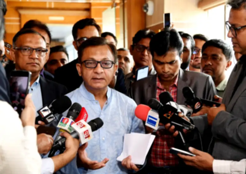 এলডিসি উত্তরণ পেছাতে উদ্যোগ: নতুন বাণিজ্যমন্ত্রীর ঘোষণা ও অর্থনীতির চ্যালেঞ্জ মোকাবিলার পরিকল্পনা