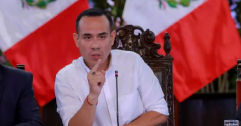 চীনা ব্যবসায়ীদের বৈঠক গোপন করায় পেরুর প্রেসিডেন্ট হোসে জেরির অপসারণ