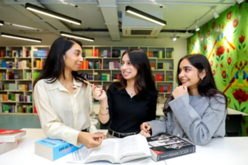 বাংলাদেশ ব্যাংকের সচিব বিভাগে পরিচালক পদে ২ বছরের চুক্তিভিত্তিক নিয়োগ