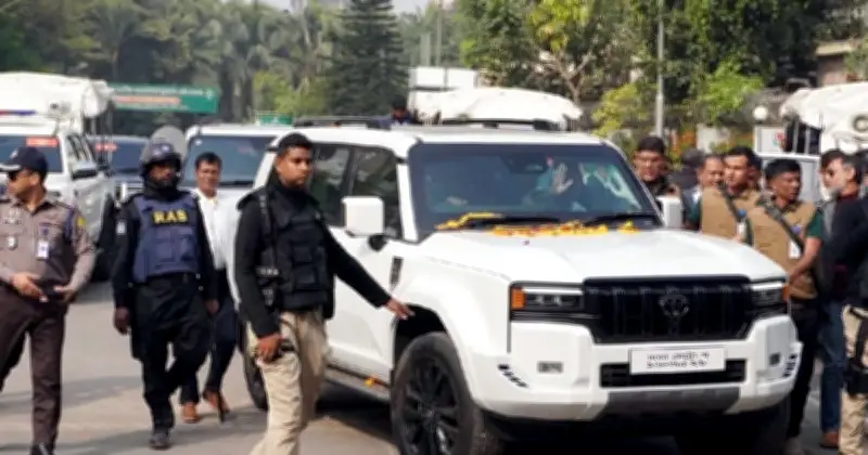 প্রধানমন্ত্রী তারেক রহমানের ব্যক্তিগত গাড়ি ব্যবহার ও মন্ত্রিসভার বৈঠক স্থানান্তরের সিদ্ধান্ত