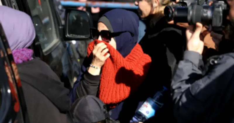 অস্ট্রেলিয়ার আইএস শিবির থেকে ফেরা নাগরিকের উপর দুই বছরের প্রবেশ নিষেধাজ্ঞা