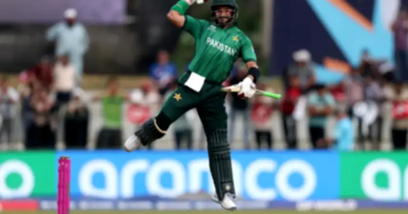 ফারহানের শতকে পাকিস্তানের সুপার এইটে উত্তীর্ণ, নামিবিয়াকে ১০২ রানে হারাল