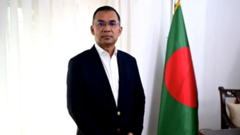 প্রধানমন্ত্রী তারেক রহমানের নিজস্ব গাড়ি ব্যবহার ও মন্ত্রিসভার বৈঠক স্থানান্তরের সিদ্ধান্ত