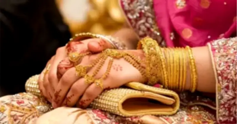 বাজুসের ঘোষণা: স্বর্ণের দাম কমল ৩ হাজার ২৬৬ টাকা, রুপার মূল্য অপরিবর্তিত