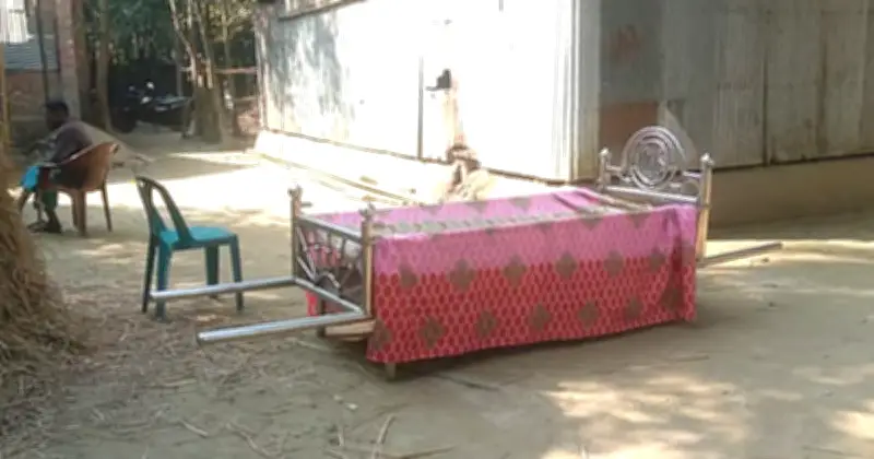 সম্পত্তি বিরোধে ৩০ ঘণ্টা দাফনহীন মরদেহ, শেষে সমঝোতায় নিষ্পত্তি