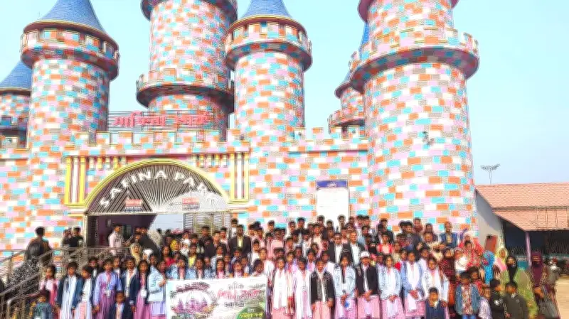 গুড়িহারী-কামদেবপুর আলোর পাঠশালার শিক্ষা সফরে আনন্দমুখর দিন কাটাল শিক্ষার্থীরা