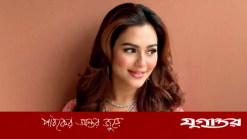 রমজানে নুসরাত ফারিয়ার বিশেষ দিন: পরিবার ও আত্মশুদ্ধির মধ্য দিয়ে কাটে পবিত্র মাস