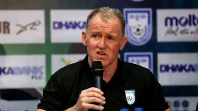 বাংলাদেশ নারী ফুটবল দলের কোচ পিটার বাটলারের বিস্ফোরক মন্তব্য: বাফুফের অব্যবস্থাপনা ও প্রস্তুতির ঘাটতি উন্মোচিত