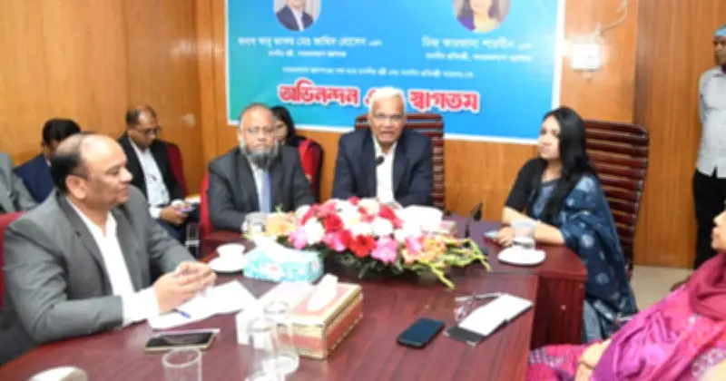 মন্ত্রী জাহিদ হোসেনের ঘোষণা: চলমান প্রকল্প বন্ধ হবে না, ফ্যামিলি কার্ড বিতরণের উদ্যোগ